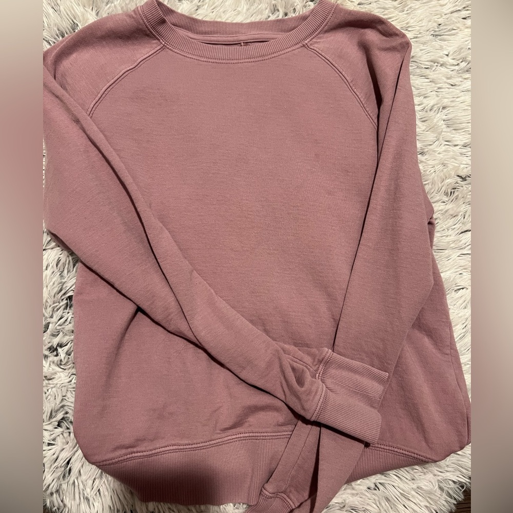Athleta Crewneck 🤍